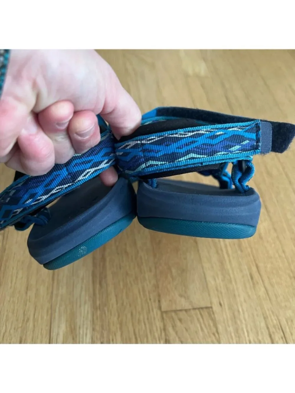 Teva Kid's Hurricane XLT2 Hiking Sandals Blue Big Kid/Youth Size 6